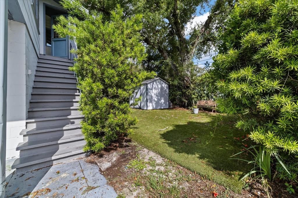 For Sale: $450,000 (5 beds, 0 baths, 1528 Square Feet)