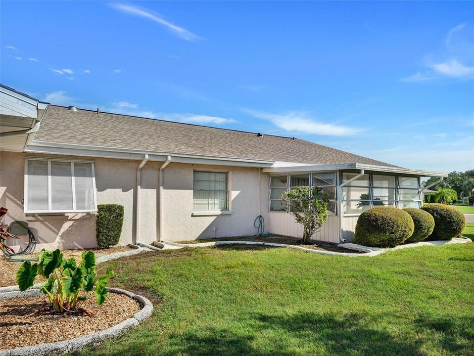 For Sale: $265,000 (2 beds, 2 baths, 1516 Square Feet)