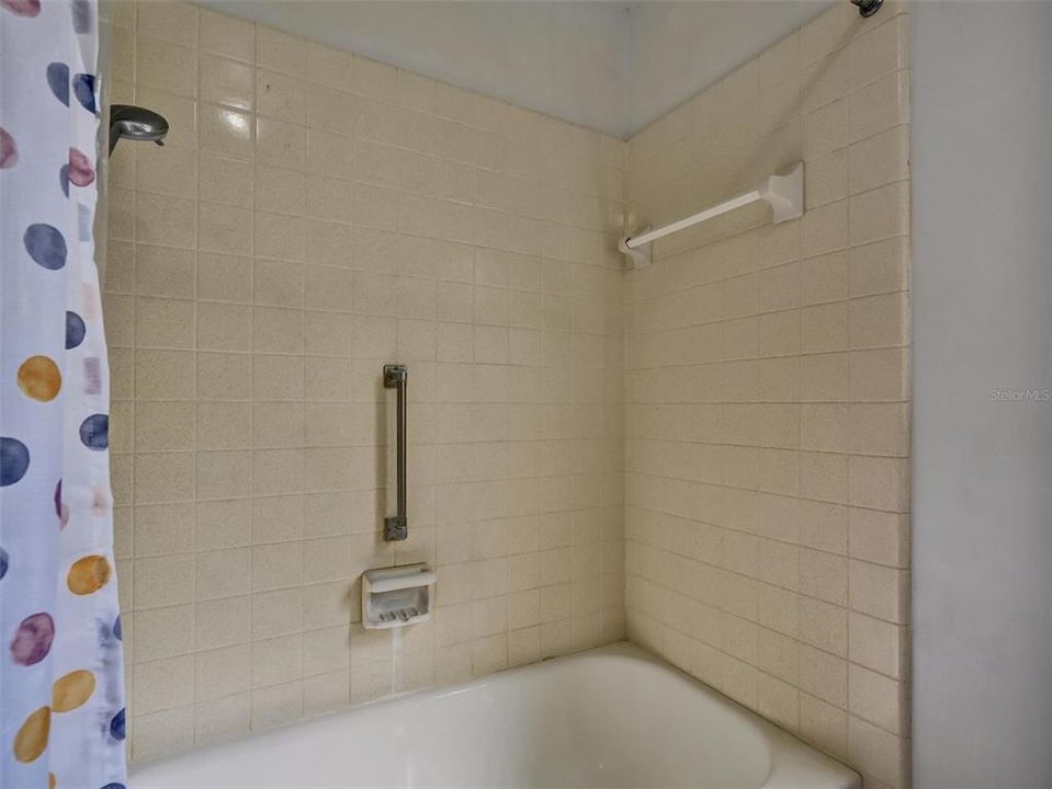 For Sale: $265,000 (2 beds, 2 baths, 1516 Square Feet)