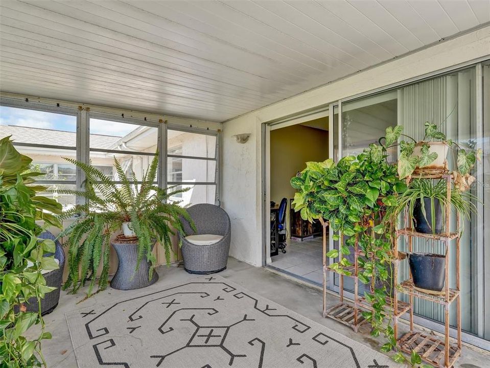 For Sale: $265,000 (2 beds, 2 baths, 1516 Square Feet)