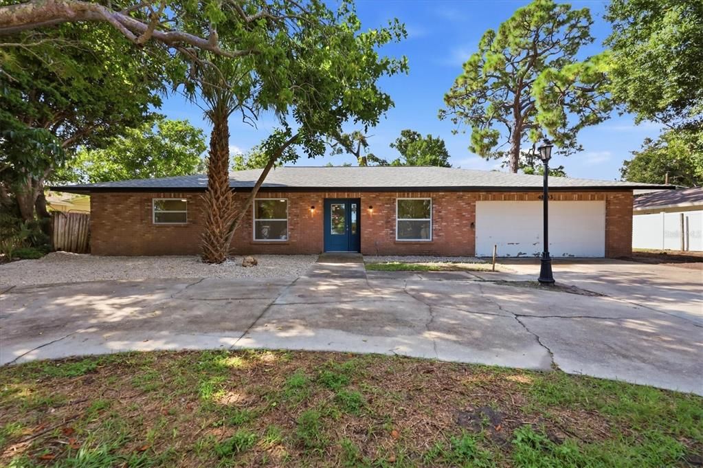 En Venta: $515,000 (4 camas, 2 baños, 2020 Pies cuadrados)