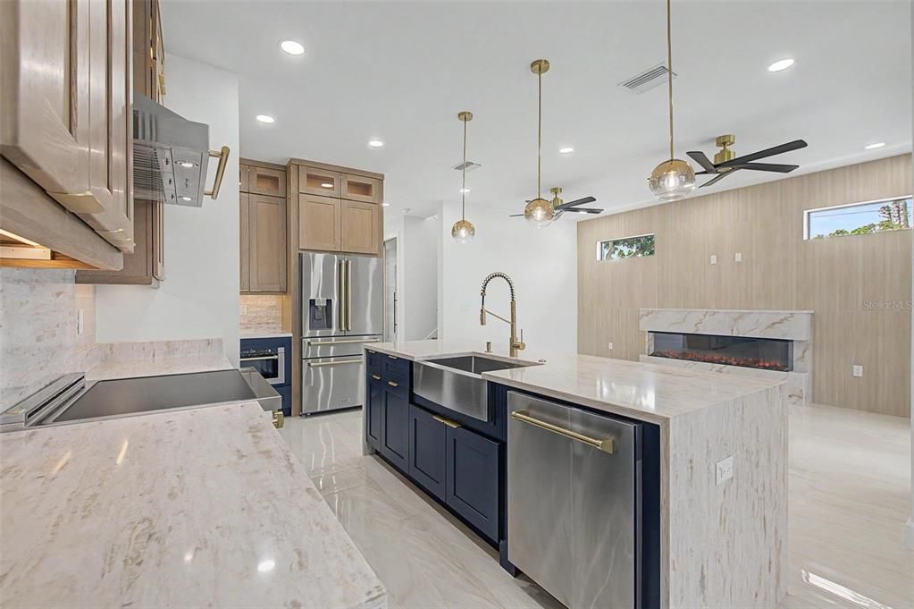 For Sale: $1,249,000 (5 beds, 4 baths, 2905 Square Feet)