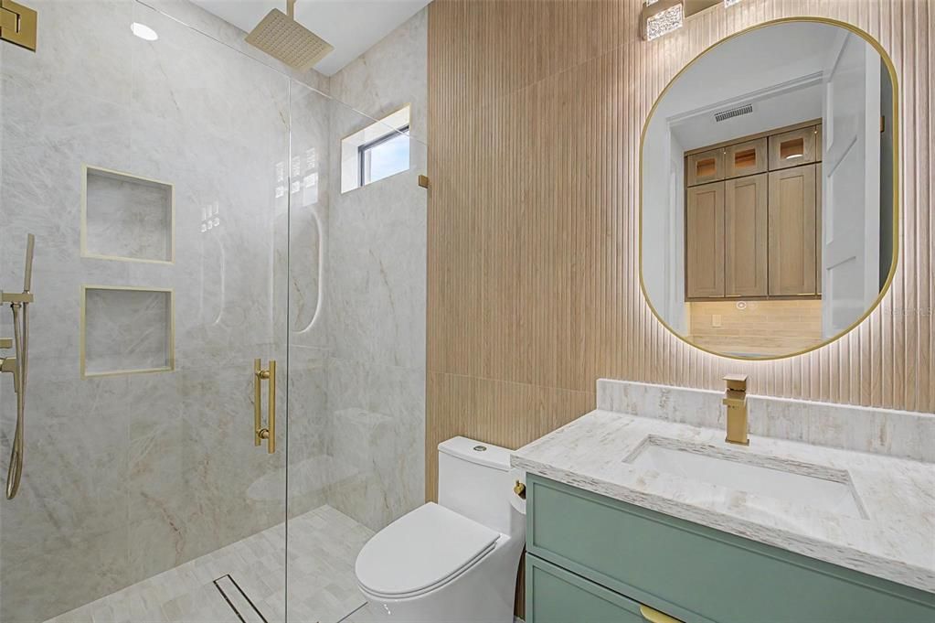 For Sale: $1,249,000 (5 beds, 4 baths, 2905 Square Feet)