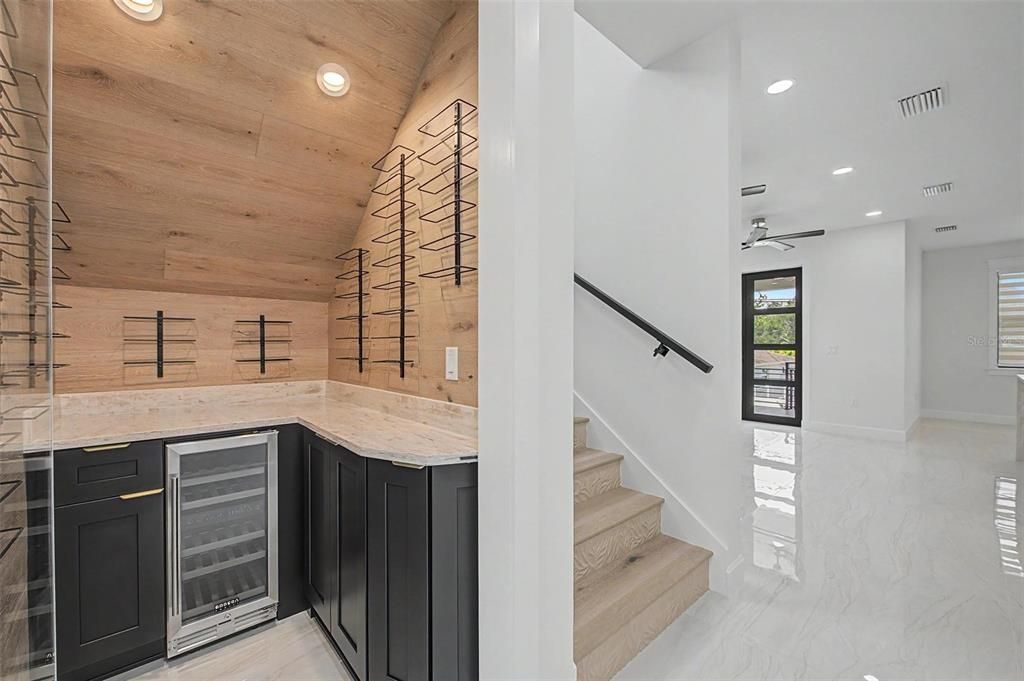 For Sale: $1,249,000 (5 beds, 4 baths, 2905 Square Feet)