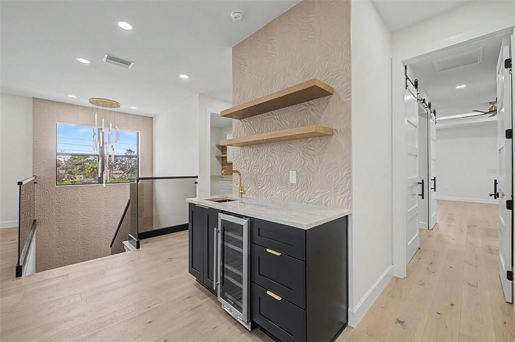 For Sale: $1,249,000 (5 beds, 4 baths, 2905 Square Feet)