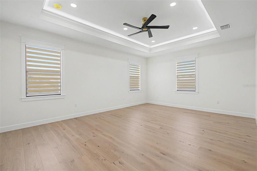 For Sale: $1,249,000 (5 beds, 4 baths, 2905 Square Feet)