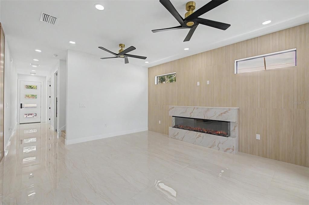 For Sale: $1,249,000 (5 beds, 4 baths, 2905 Square Feet)