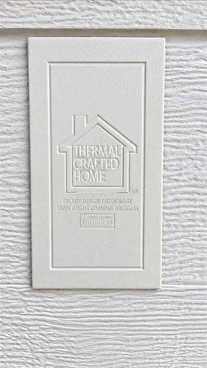 На продажу: $234,999 (2 спален, 2 ванн, 1040 Квадратных фут)