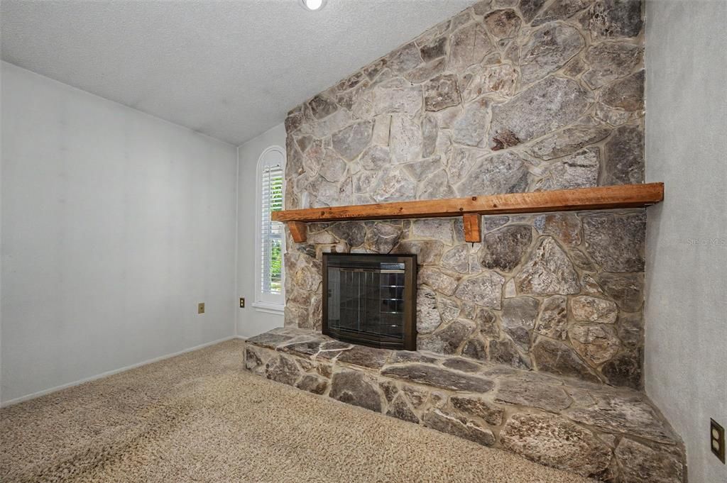 For Sale: $474,900 (3 beds, 2 baths, 1768 Square Feet)
