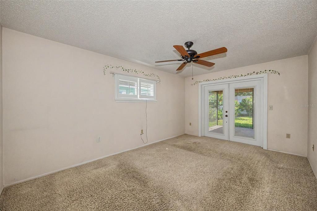 For Sale: $474,900 (3 beds, 2 baths, 1768 Square Feet)