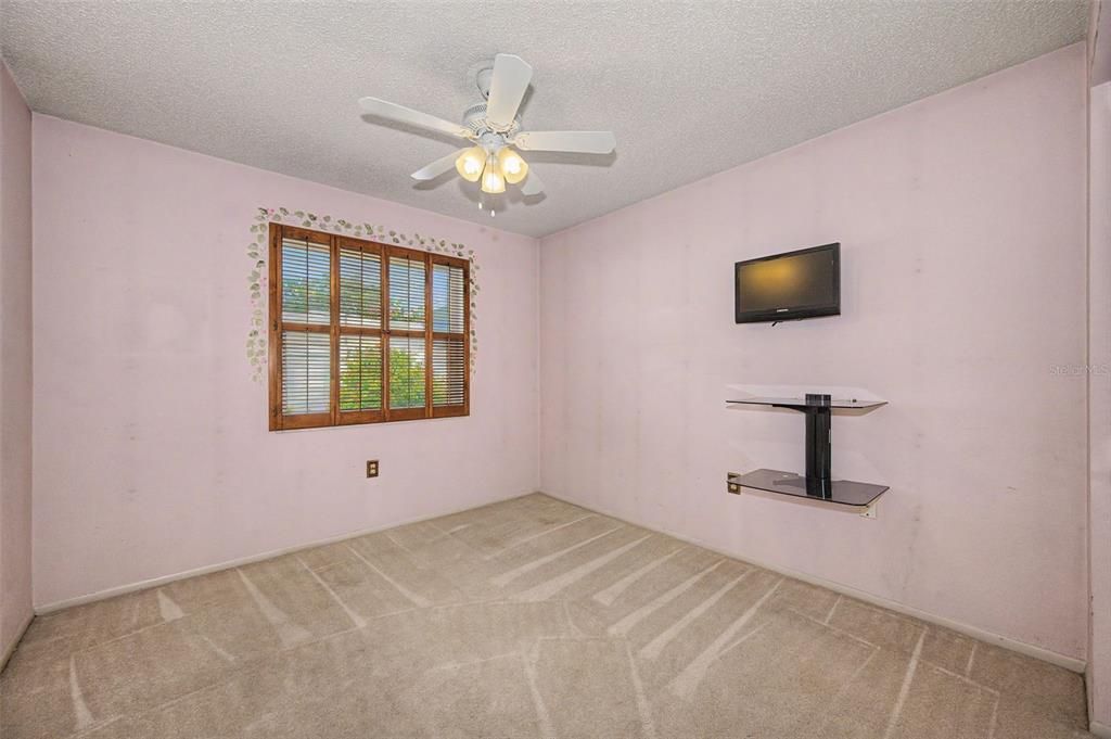 For Sale: $474,900 (3 beds, 2 baths, 1768 Square Feet)