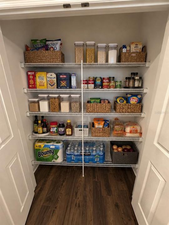 В аренду: $3,300 (5 спален, 3 ванн, 2911 Квадратных фут)