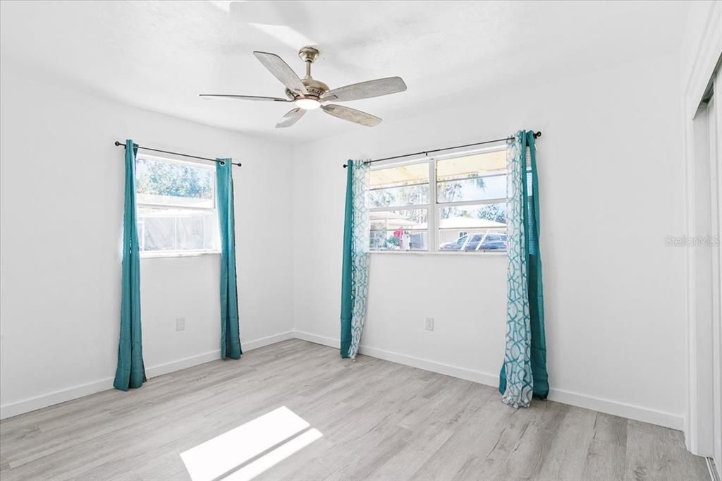 For Sale: $475,000 (3 beds, 3 baths, 1742 Square Feet)