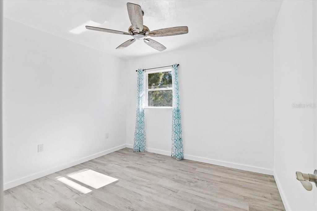 For Sale: $475,000 (3 beds, 3 baths, 1742 Square Feet)