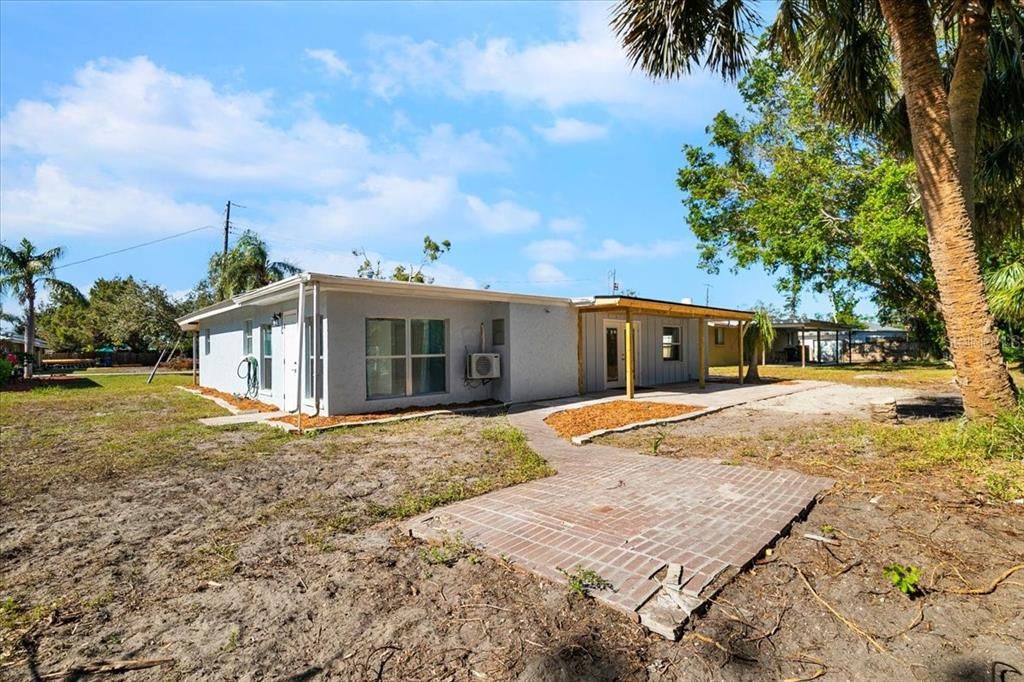 For Sale: $475,000 (3 beds, 3 baths, 1742 Square Feet)