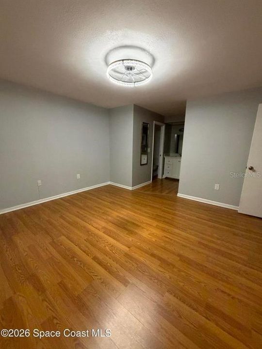 For Rent: $2,200 (2 beds, 2 baths, 1064 Square Feet)