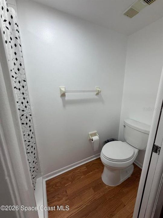 For Rent: $2,200 (2 beds, 2 baths, 1064 Square Feet)