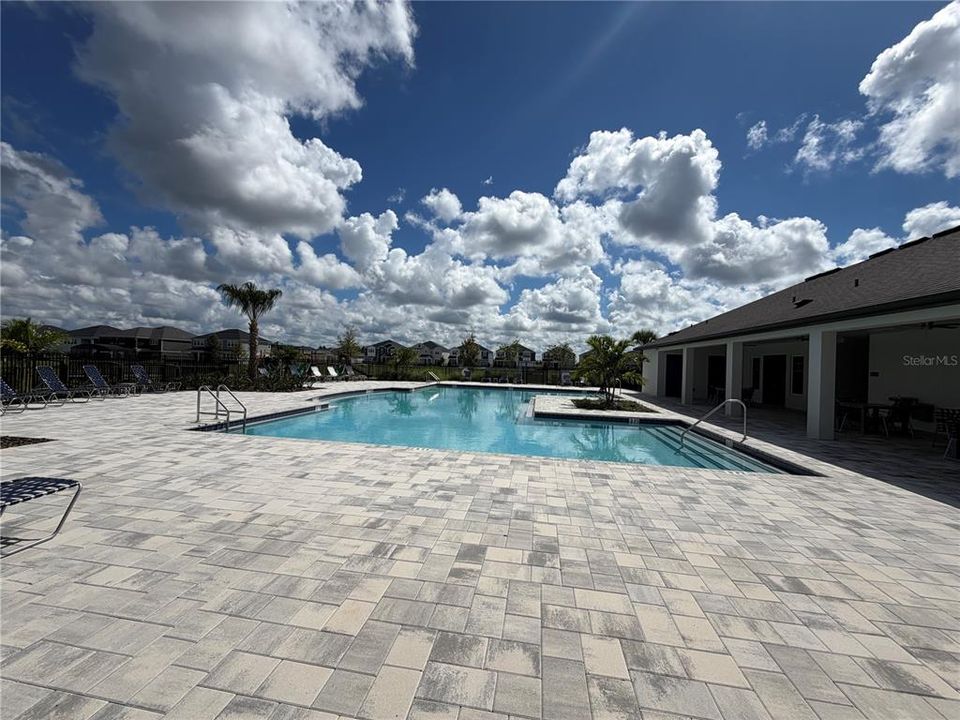 For Rent: $3,300 (3 beds, 2 baths, 1983 Square Feet)