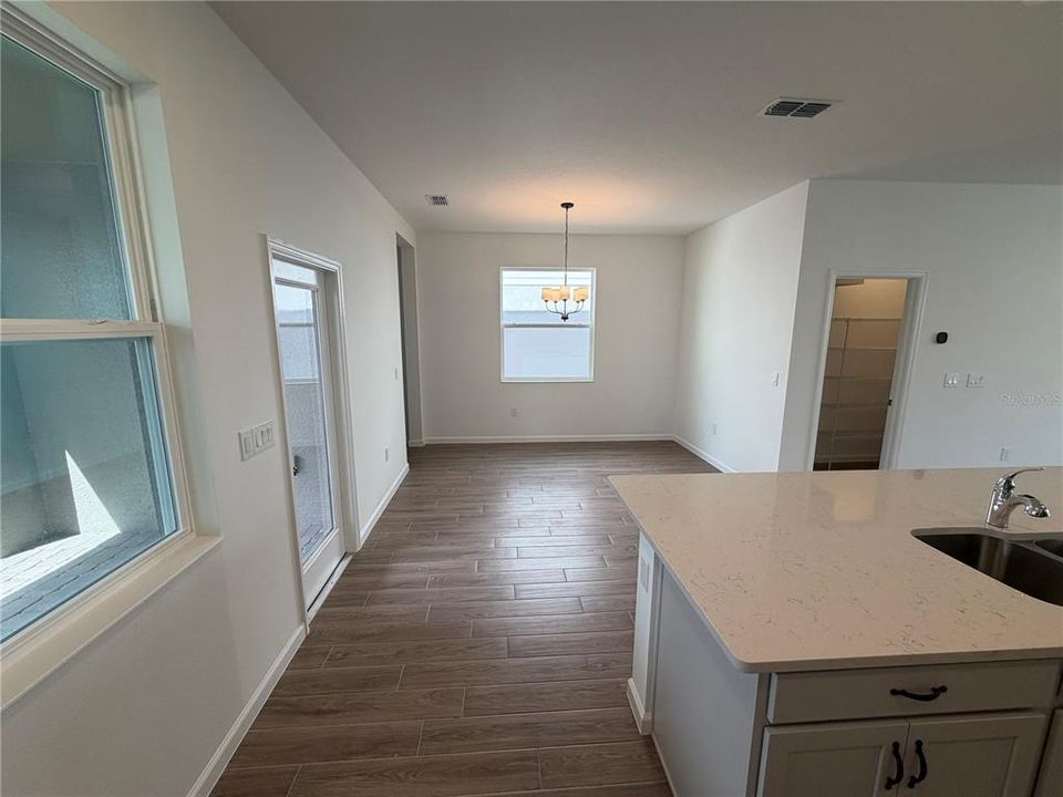 For Rent: $3,300 (3 beds, 2 baths, 1983 Square Feet)