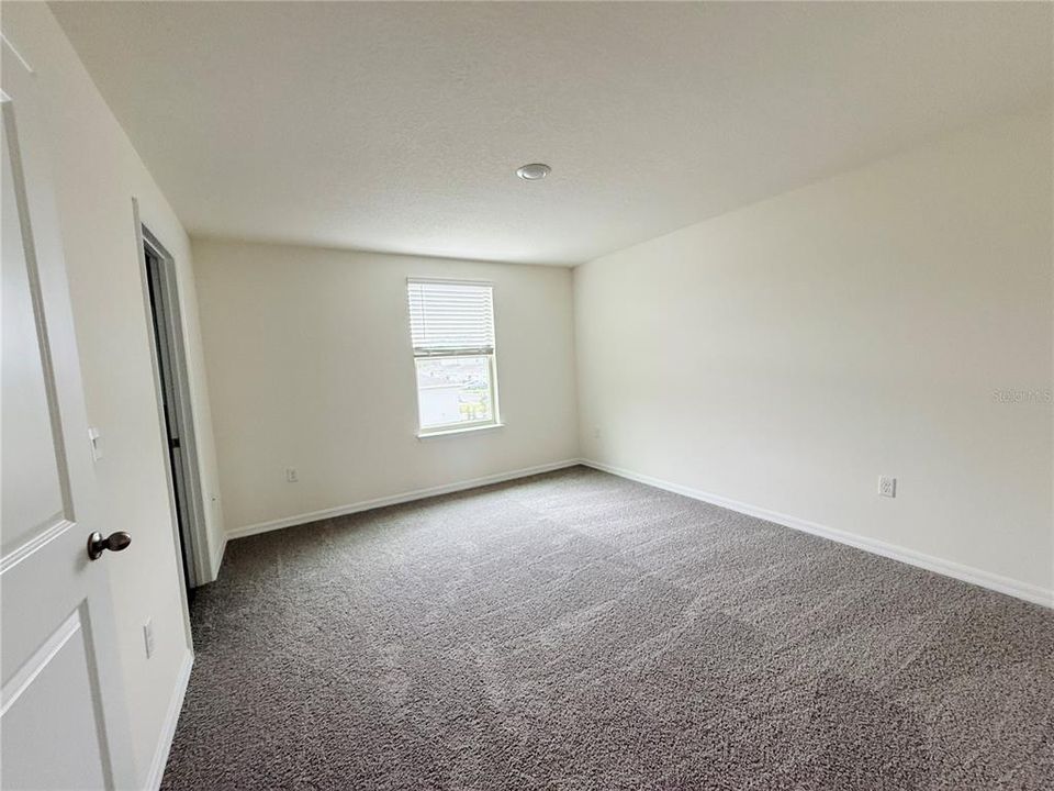 В аренду: $2,450 (3 спален, 2 ванн, 1567 Квадратных фут)