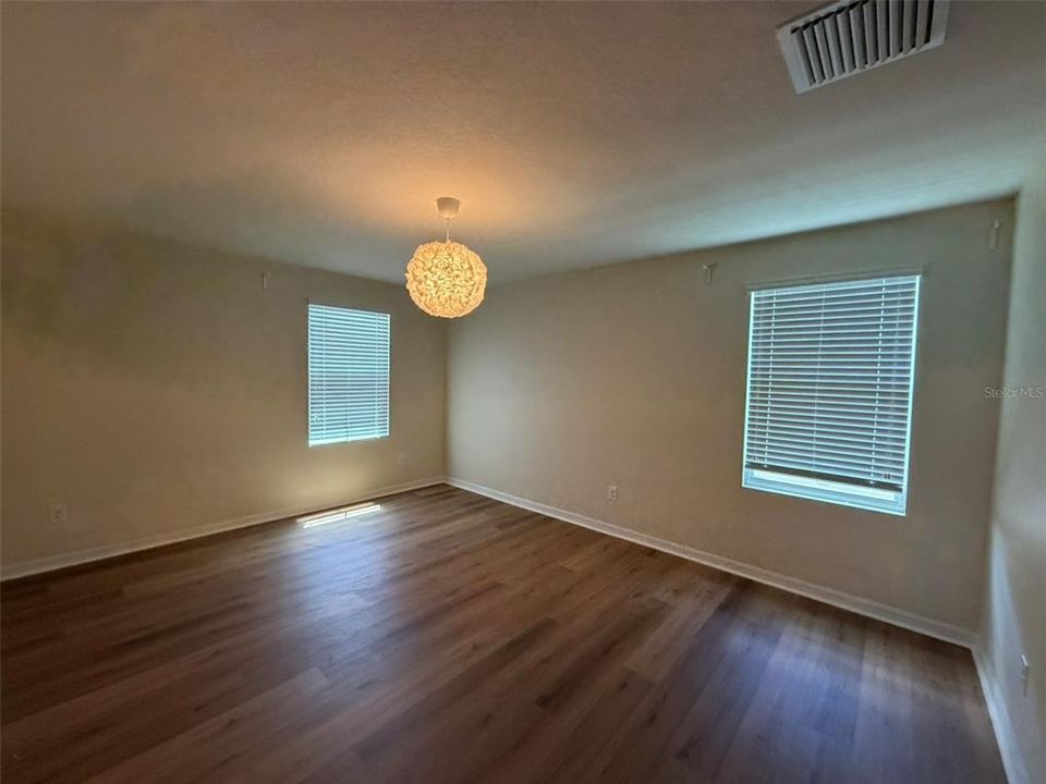 En Renta: $2,500 (4 camas, 2 baños, 2007 Pies cuadrados)