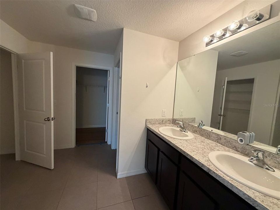 En Renta: $2,500 (4 camas, 2 baños, 2007 Pies cuadrados)