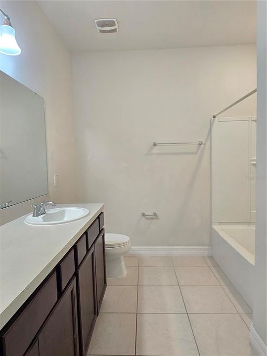 For Rent: $2,800 (4 beds, 3 baths, 2707 Square Feet)