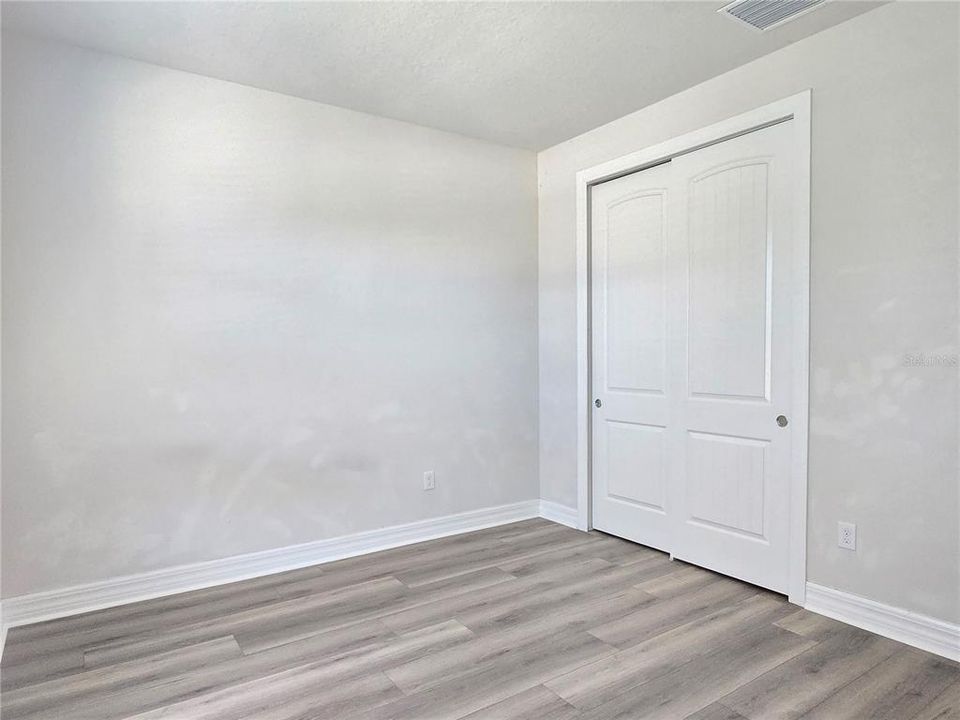 For Rent: $2,800 (4 beds, 3 baths, 2707 Square Feet)