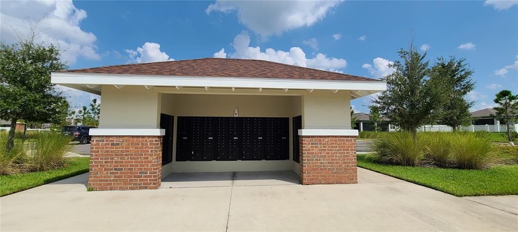 For Rent: $2,800 (4 beds, 3 baths, 2707 Square Feet)