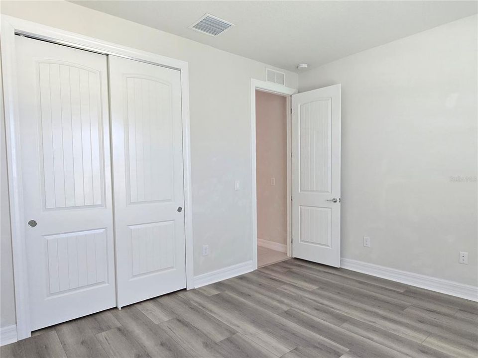 For Rent: $2,800 (4 beds, 3 baths, 2707 Square Feet)