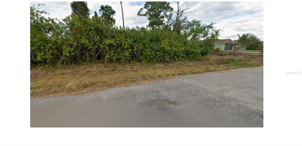 En Venta: $28,000 (0.25 acres)