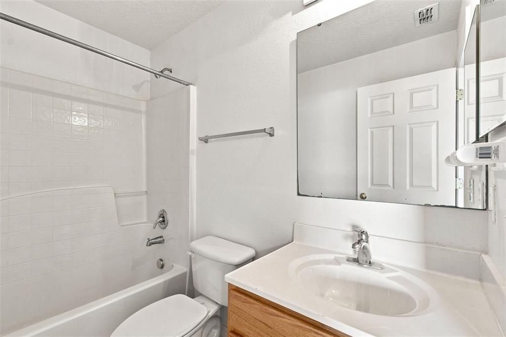 En Venta: $439,900 (4 camas, 3 baños, 3038 Pies cuadrados)
