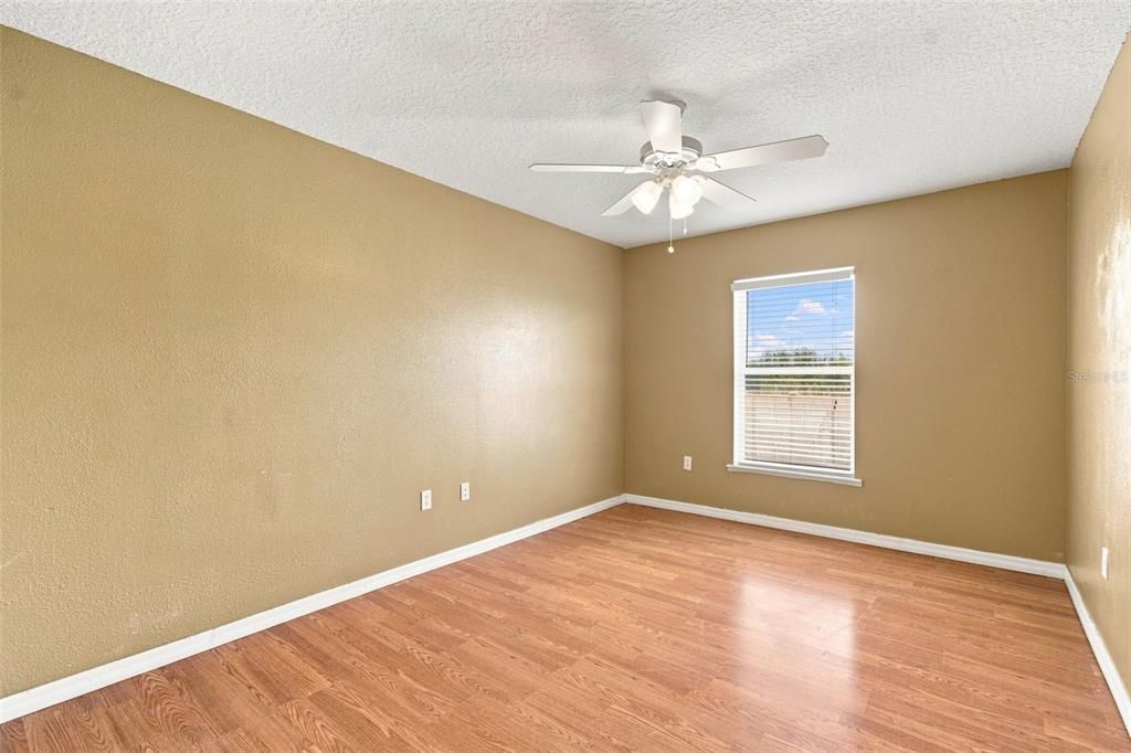 En Venta: $439,900 (4 camas, 3 baños, 3038 Pies cuadrados)