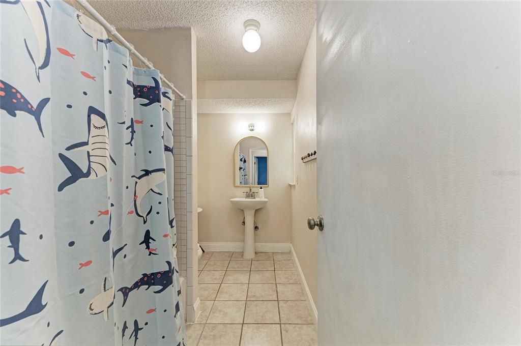 For Sale: $399,900 (3 beds, 2 baths, 2052 Square Feet)