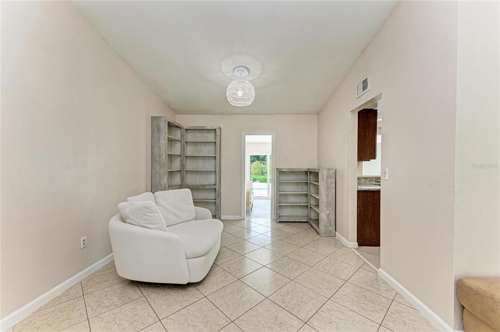 For Sale: $399,900 (3 beds, 2 baths, 2052 Square Feet)
