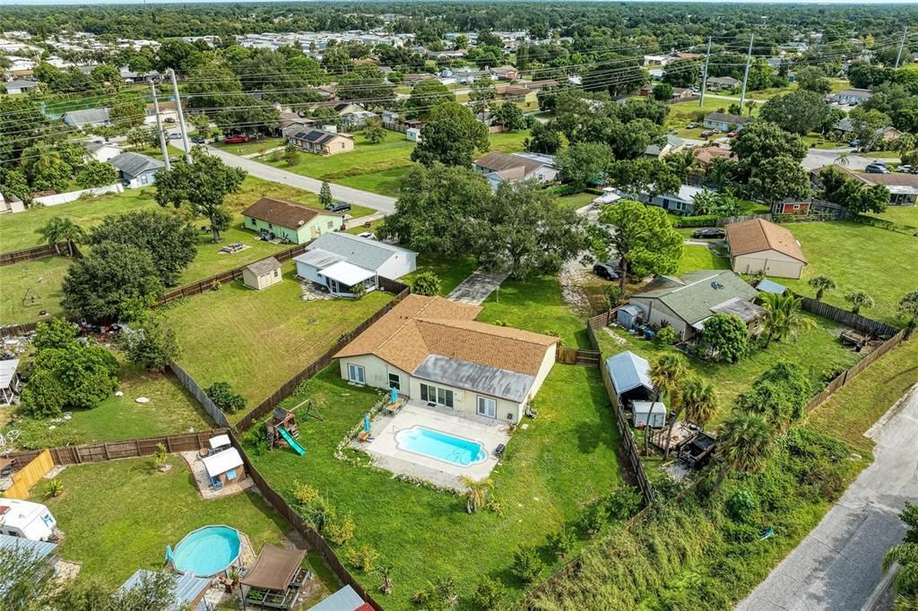 For Sale: $399,900 (3 beds, 2 baths, 2052 Square Feet)