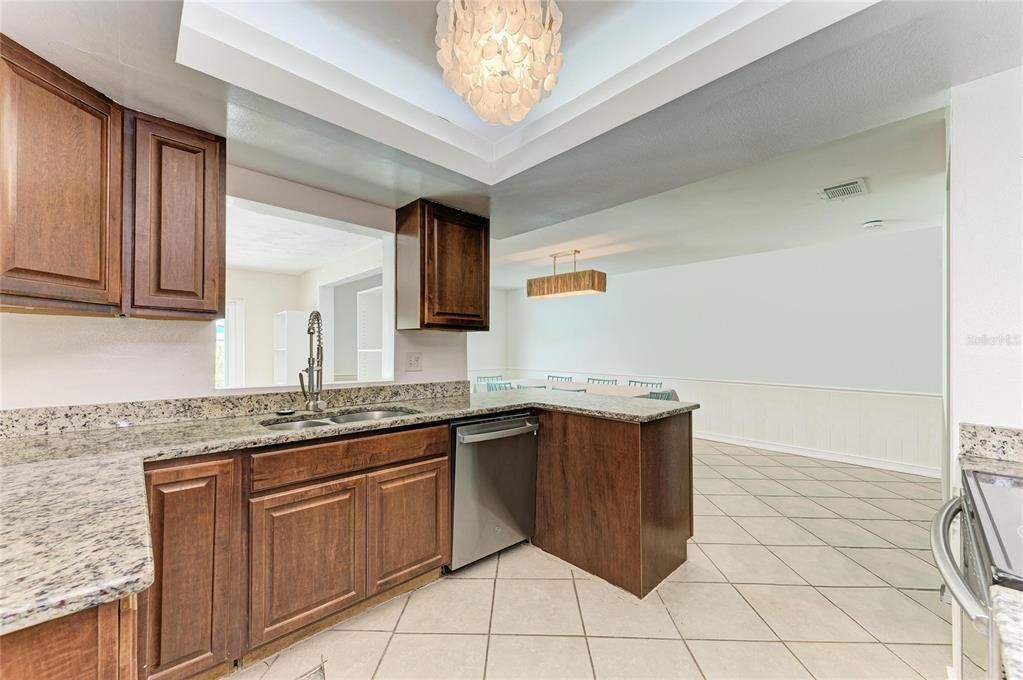 For Sale: $399,900 (3 beds, 2 baths, 2052 Square Feet)