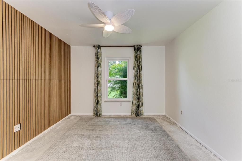 For Sale: $399,900 (3 beds, 2 baths, 2052 Square Feet)