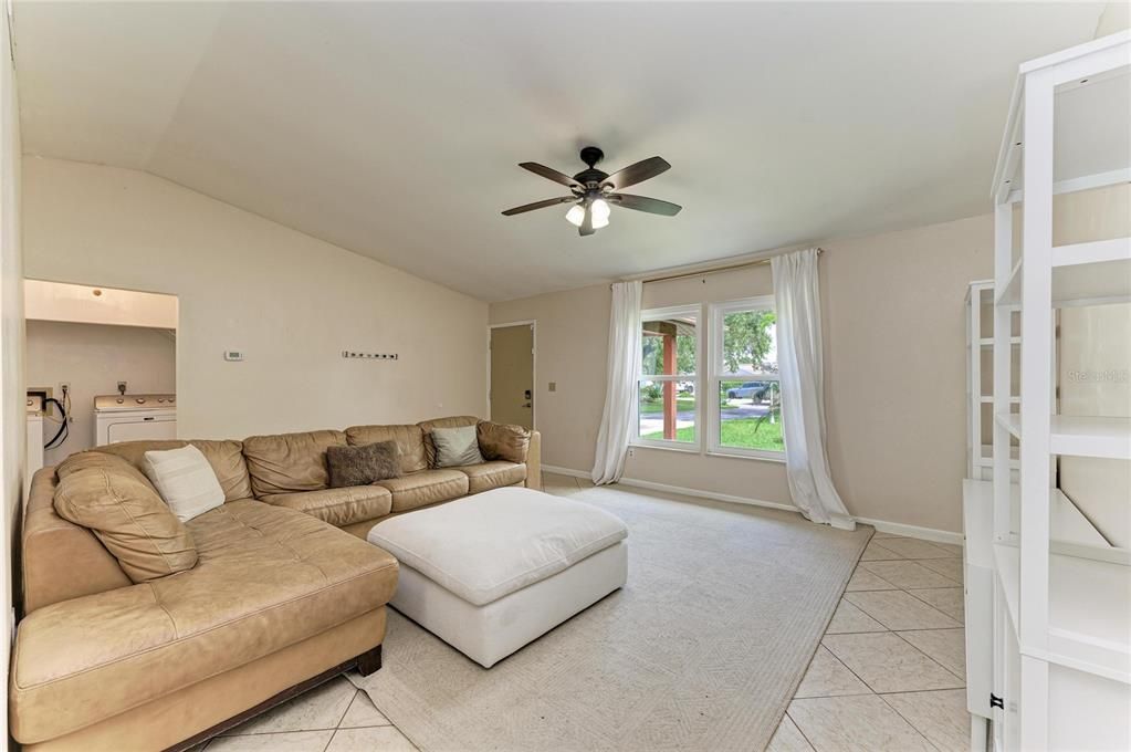 For Sale: $399,900 (3 beds, 2 baths, 2052 Square Feet)
