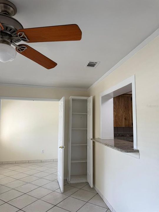 En Renta: $2,675 (4 camas, 2 baños, 2116 Pies cuadrados)