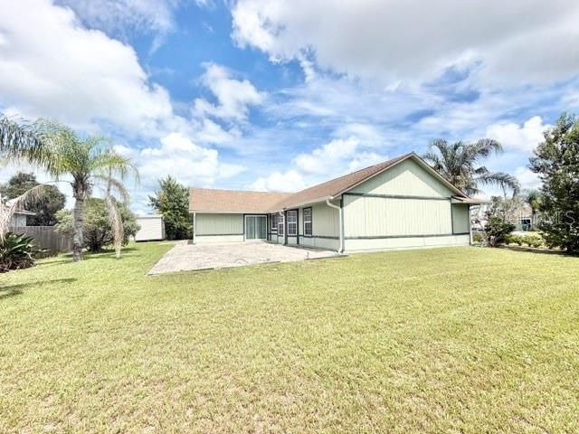 For Rent: $1,995 (3 beds, 2 baths, 1730 Square Feet)