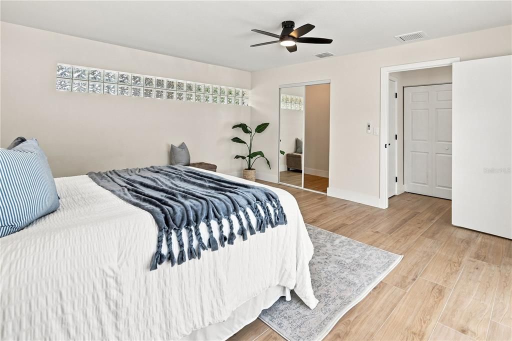 For Sale: $579,000 (4 beds, 2 baths, 1807 Square Feet)