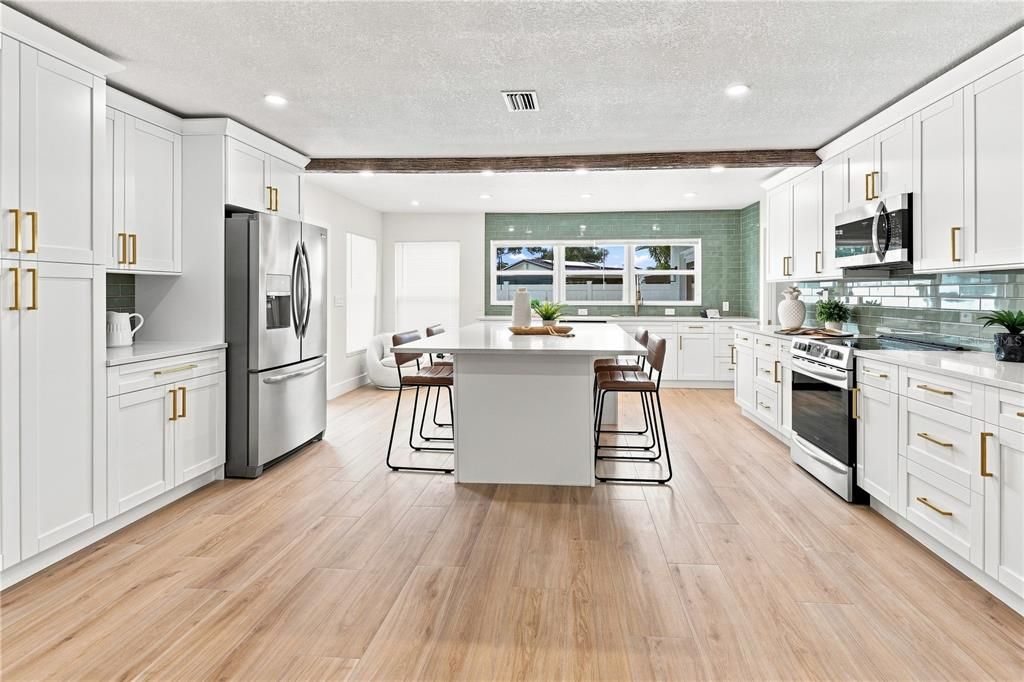 For Sale: $579,000 (4 beds, 2 baths, 1807 Square Feet)