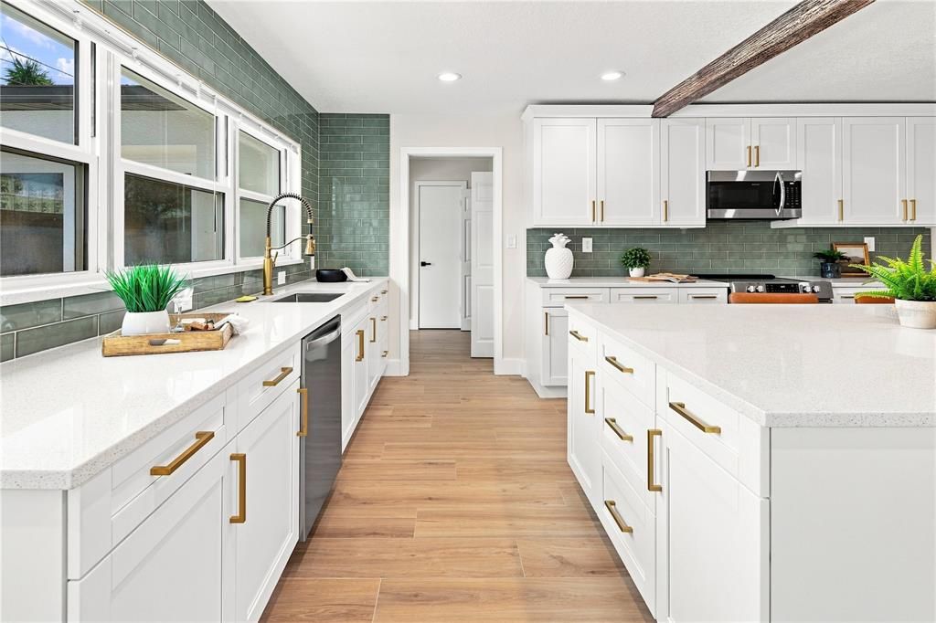 For Sale: $579,000 (4 beds, 2 baths, 1807 Square Feet)