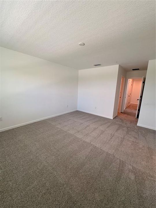 En Renta: $2,700 (4 camas, 2 baños, 1678 Pies cuadrados)