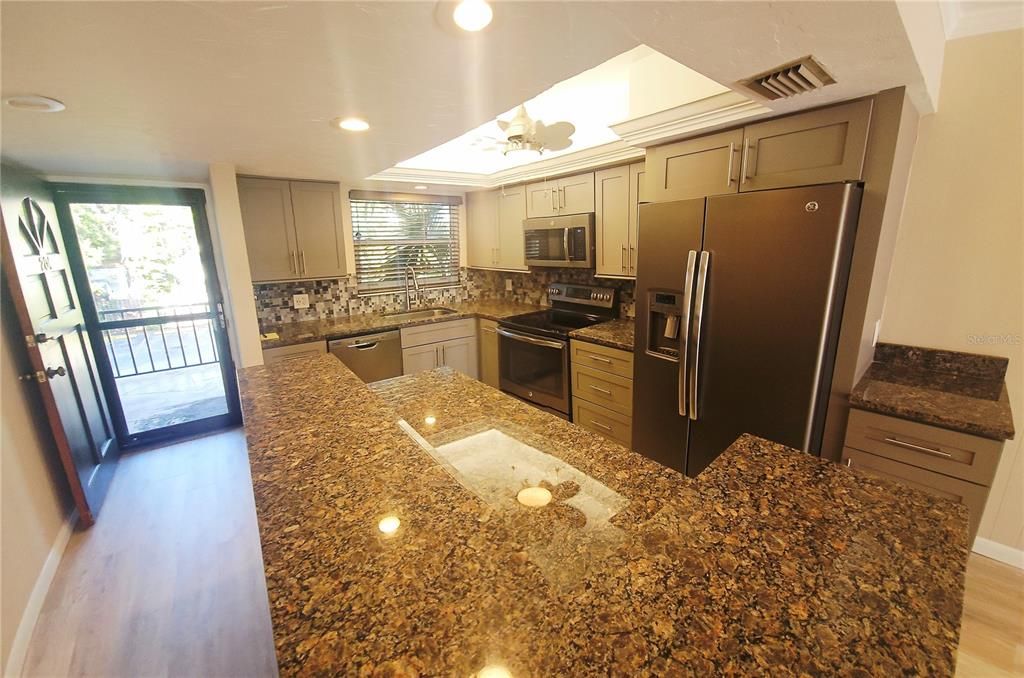 En Venta: $299,000 (2 camas, 2 baños, 940 Pies cuadrados)