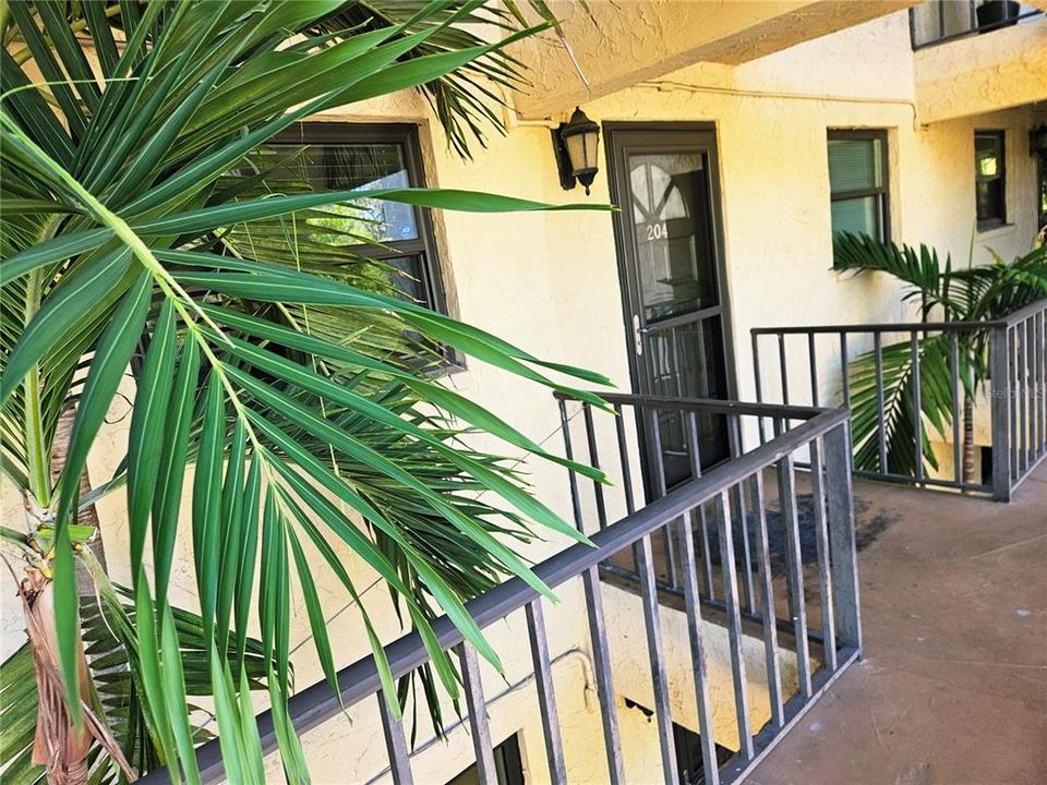 En Venta: $299,000 (2 camas, 2 baños, 940 Pies cuadrados)