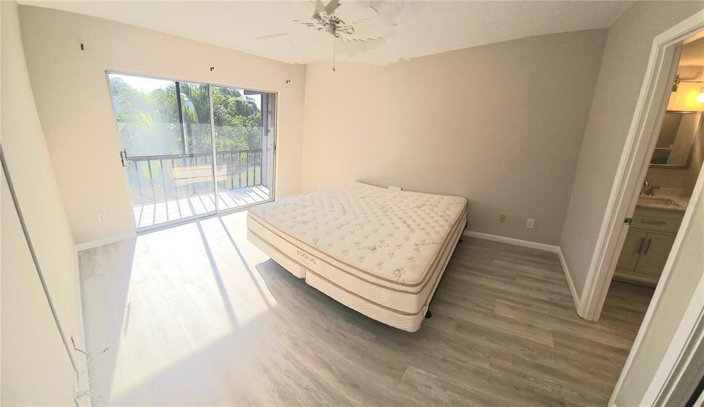 En Venta: $299,000 (2 camas, 2 baños, 940 Pies cuadrados)