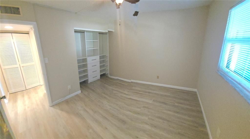 En Venta: $299,000 (2 camas, 2 baños, 940 Pies cuadrados)