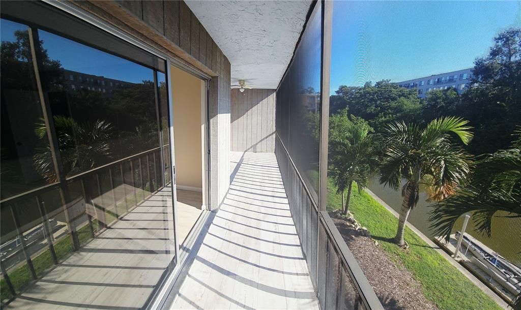 En Venta: $299,000 (2 camas, 2 baños, 940 Pies cuadrados)